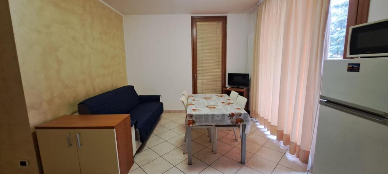 Apartments Tony In Bardolino Exterior foto