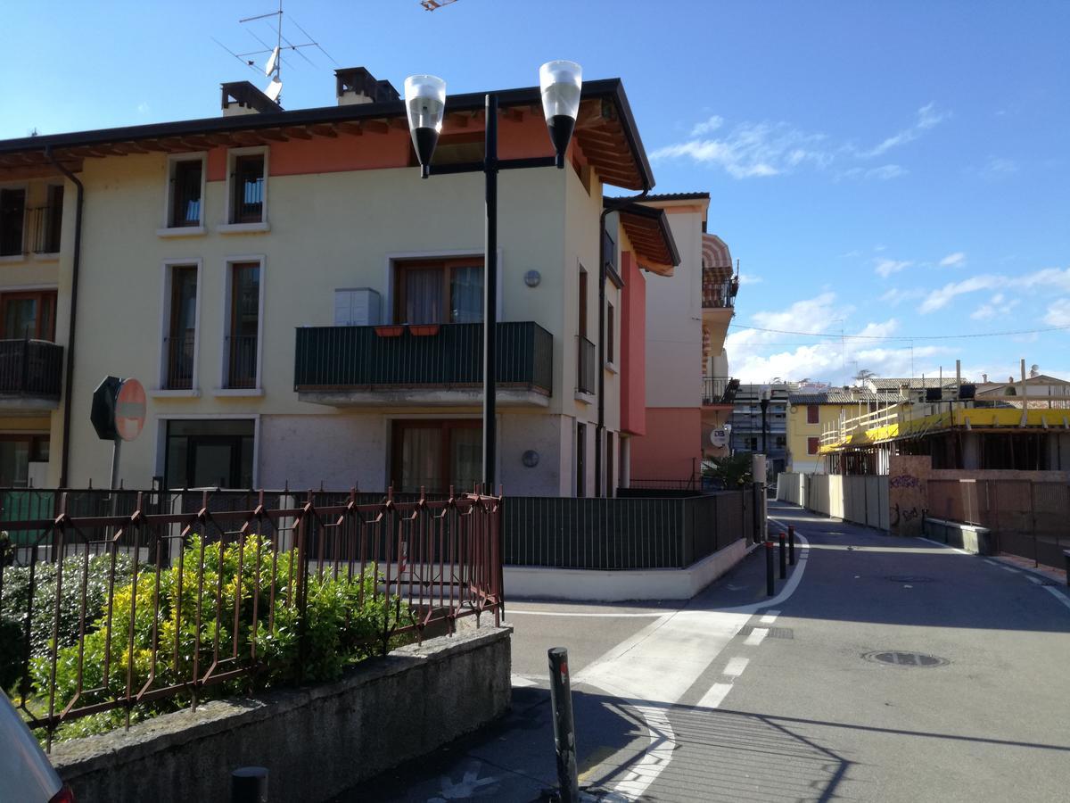 Apartments Tony In Bardolino Exterior foto